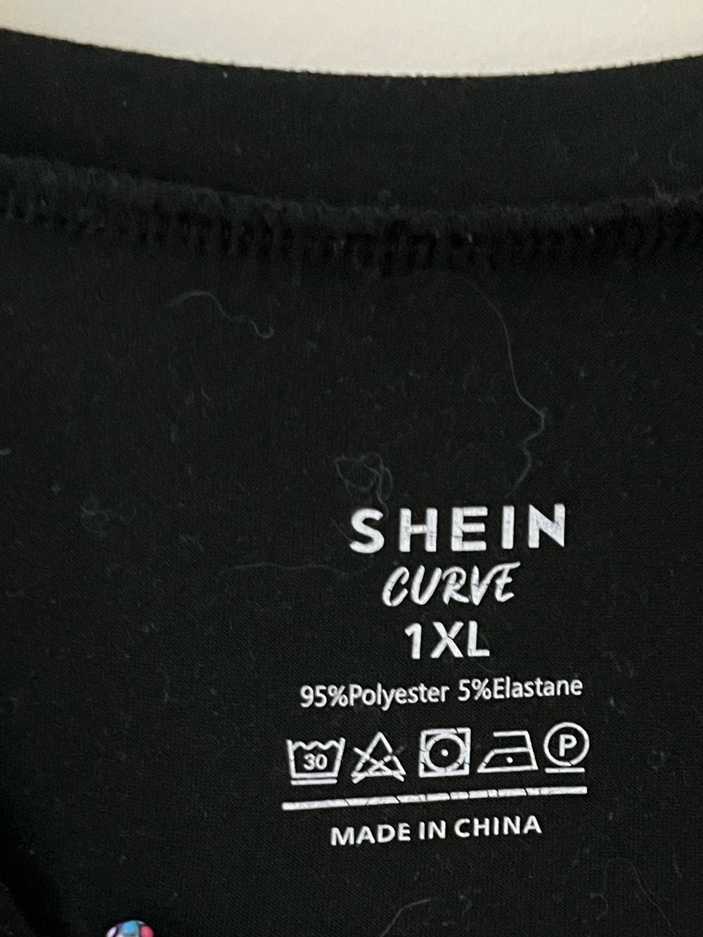 Shein women’s Black Heart Graphic Long Sleeve Top - Picture 5 of 6